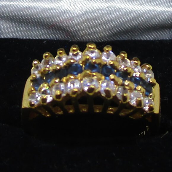 gold electroplated cathedral ring - Picture 2 of 8